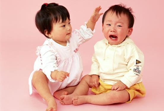 如何治疗借卵做生子供卵试管取卵后的卵巢过渡刺激综合征？