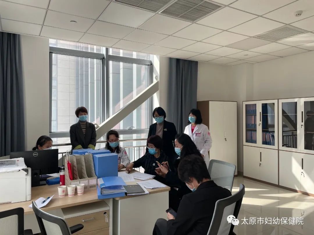 供卵试管婴儿第一次b超检查什么