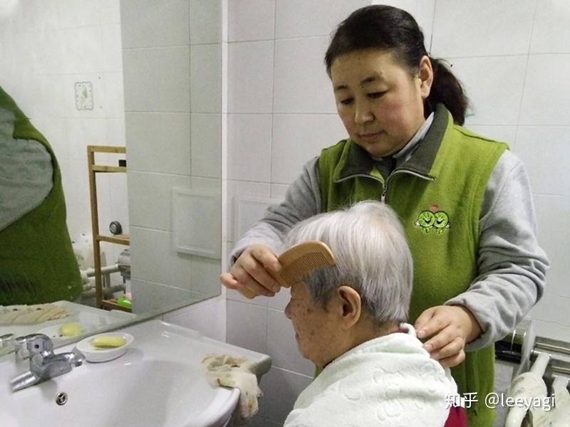 32岁哪家医院做代生试管婴儿的成功率多少（这几点不能忽略）